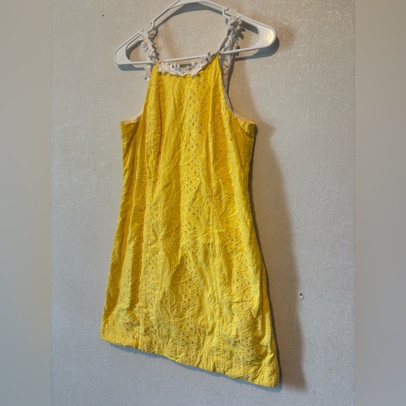 Lilly Pulitzer | Annabelle Shift Dress Yellow Daisy eyelet | Women’s 2 - Picture 2 of 8
